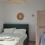 Floor In Albania With Private Rooftop Sleeps 8 To 10 Apartment Golem (Tirana)
