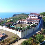 Floor In Albania With Private Rooftop Sleeps 8 To 10 Apartment Golem (Tirana)
