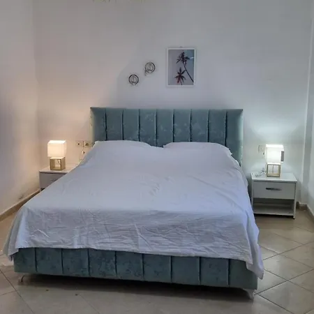 Floor In Albania With Private Rooftop Sleeps 8 To 10 Golem