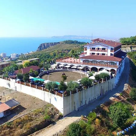 Floor In Albania With Private Rooftop Sleeps 8 To 10 Apartman Golem