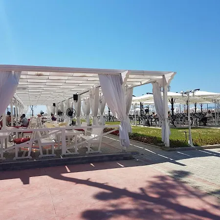 Floor In Albania With Private Rooftop Sleeps 8 To 10 * Голем