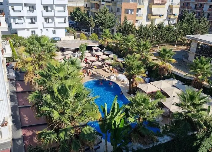 Flower Roof Private Terrace Golem (Tirana)